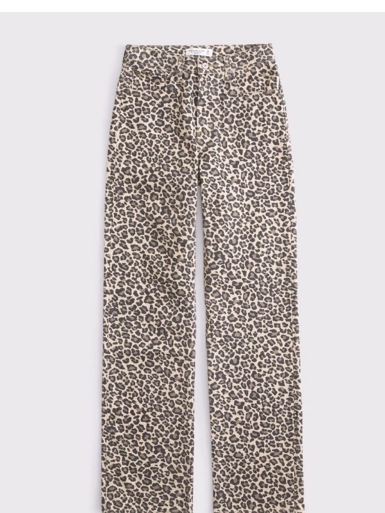 Abercrombie & Fitch Denim - Abercrombie 90s relaxed high rise curve love leopard jean NWT